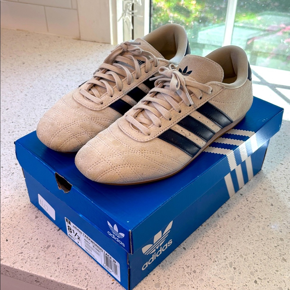 adidas TAEKWONDO LACE cream & blue 8.5 Woman’s UK 7